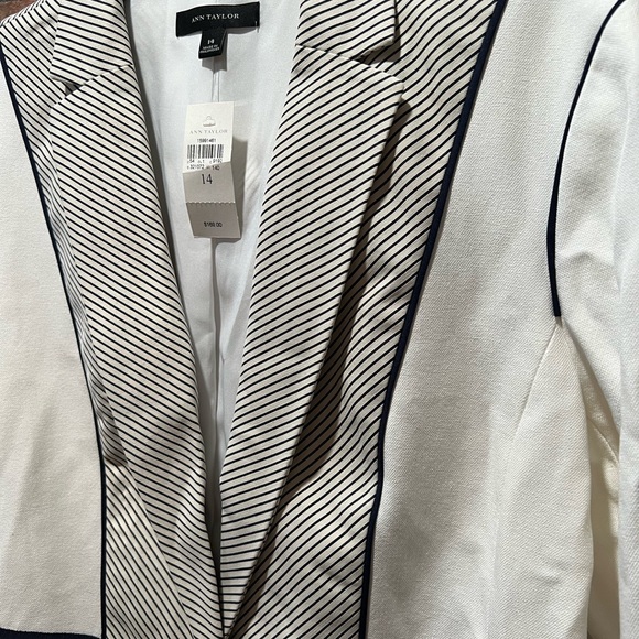 Ann Taylor Blazer - Picture 2 of 7